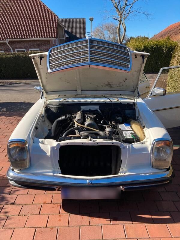 Gebraucht Mercedes W115 65 PS (47 kW) 1975 Weiß Limousine