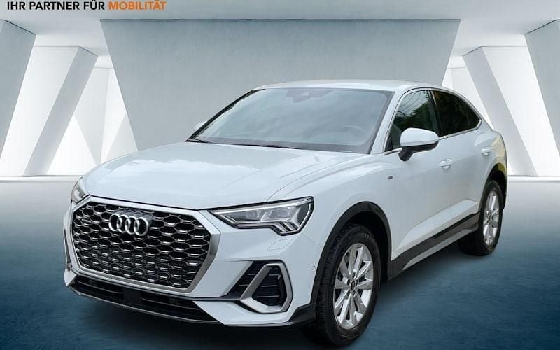 Weiß Gebraucht 2021 Audi Q3 Sportback Advanced SUV | 35.011 € (Fairer Preis) - Bild 1/4