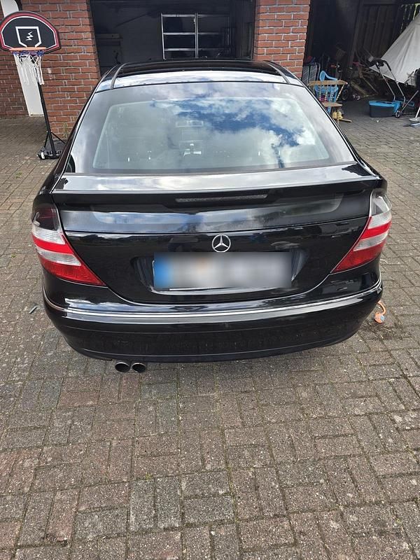Gebraucht Mercedes C180 2005 Schwarz Coupé