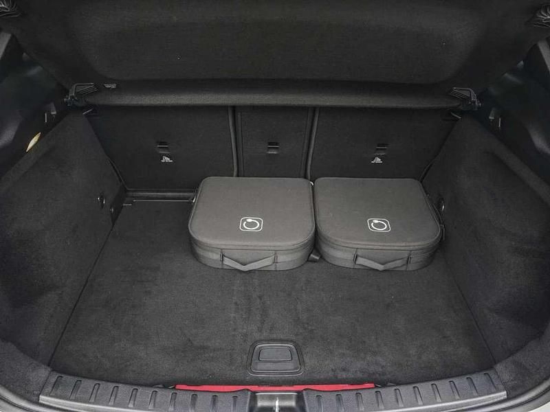 Gebraucht Mercedes GLA250 Progressive 218 PS (160 kW) 2023 Polarweiß SUV