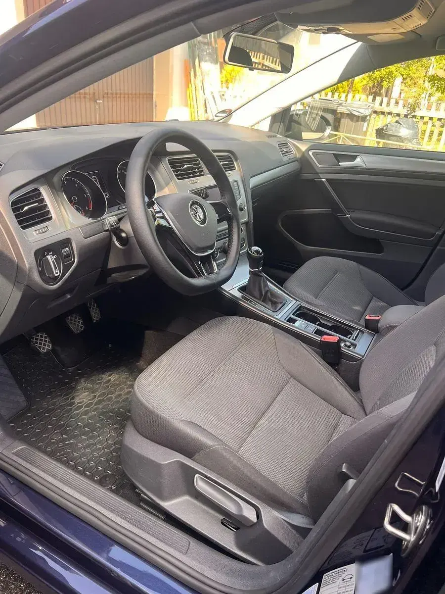 Gebraucht VW Golf VII Cup 105 PS (77 kW) 2014 Blau Limousine