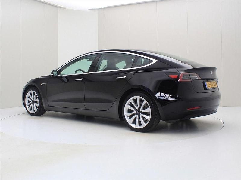 Gebraucht Tesla Model 3 Standard Range 225 kW (306 PS) 2020 Schwarz Limousine