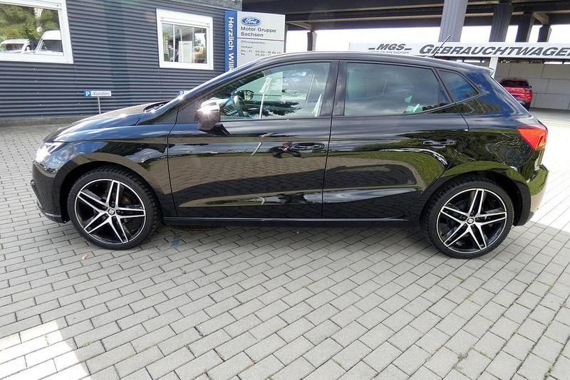 Gebraucht Seat Ibiza FR 90 PS (66 kW) 2021 Mitternachtsschwarz Limousine