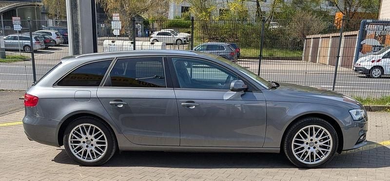 Second-hand Audi A4 Attraction 170 CP (125 kW) 2015 Gri Break
