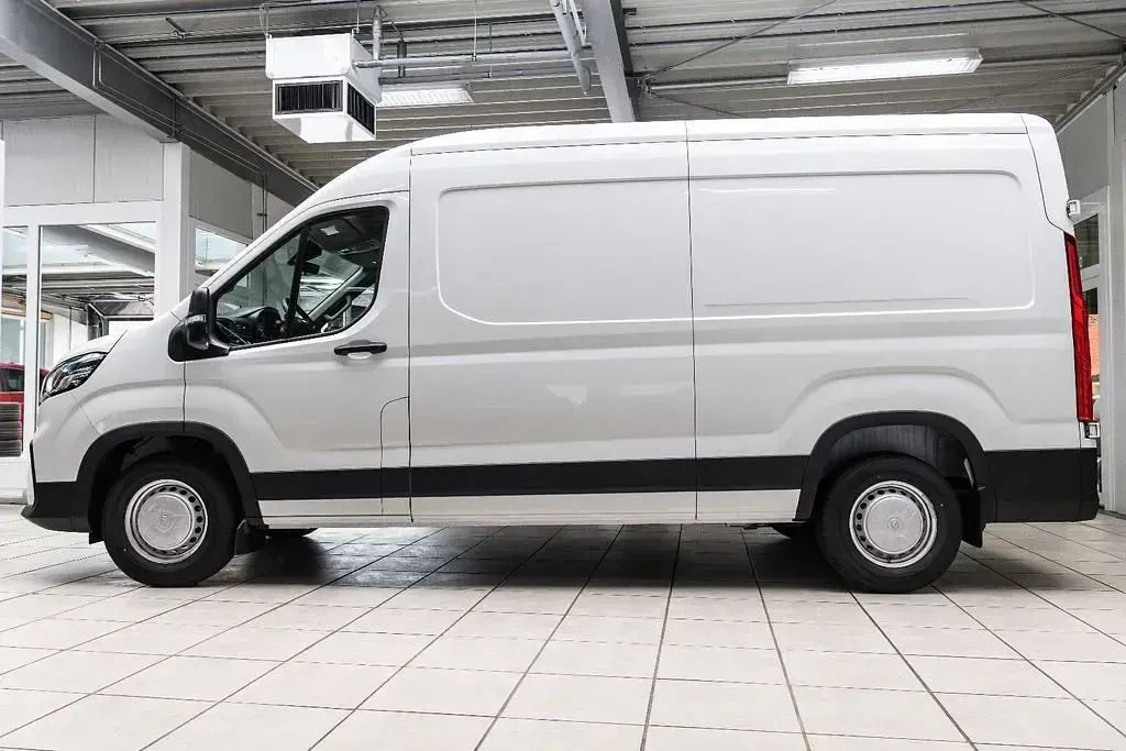 Neu Maxus V90 147 PS (108 kW) 2026 Weiß Van