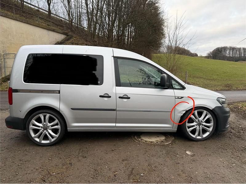 Gebraucht VW T5 102 PS (75 kW) 2015 Silber Van