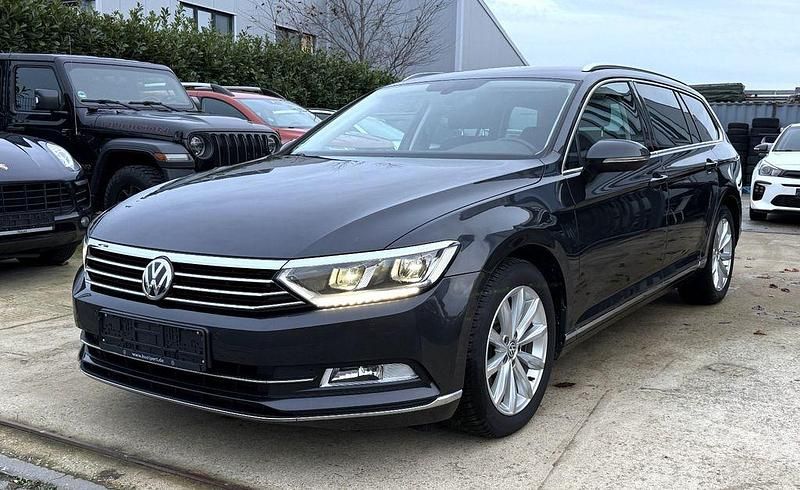 Grau Gebraucht 2017 VW Passat Highline Kombi | 15.900 € (Fairer Preis) - Bild 1/4