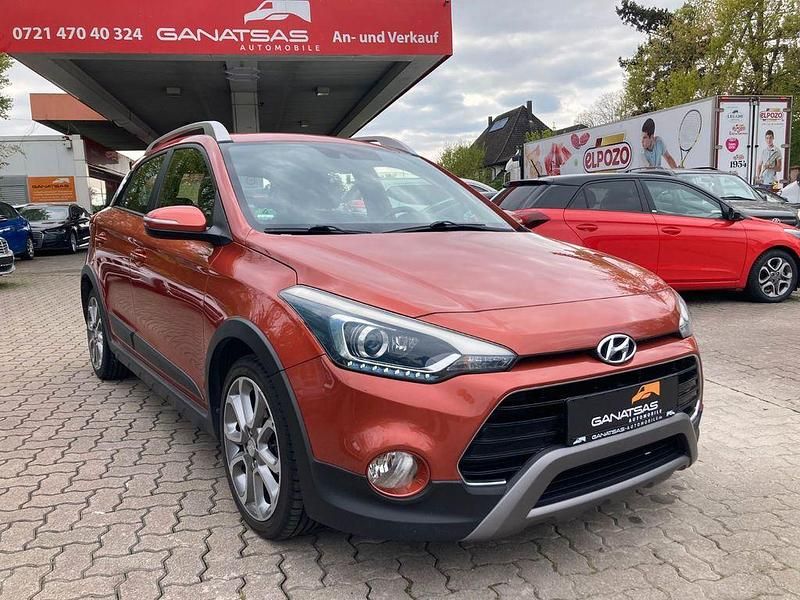 Gebraucht Hyundai i20 Active 120 PS (88 kW) 2017 Orange Limousine