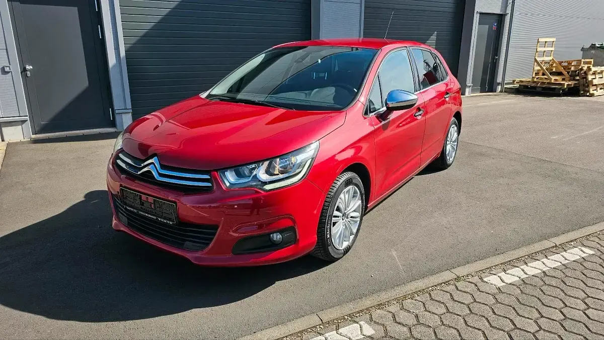Gebraucht Citroën C4 131 PS (96 kW) 2016 Rot Limousine