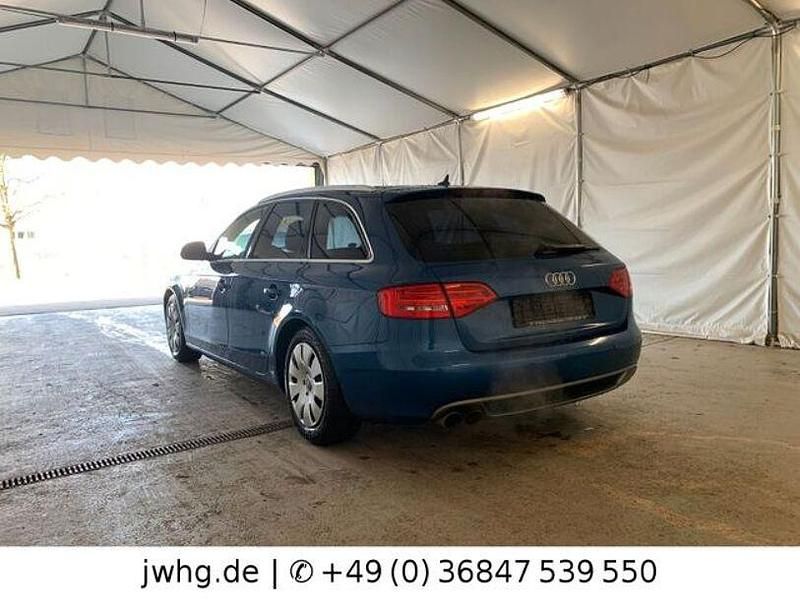 Gebraucht Audi A4 Ambition 160 PS (117 kW) 2008 Blau Kombi