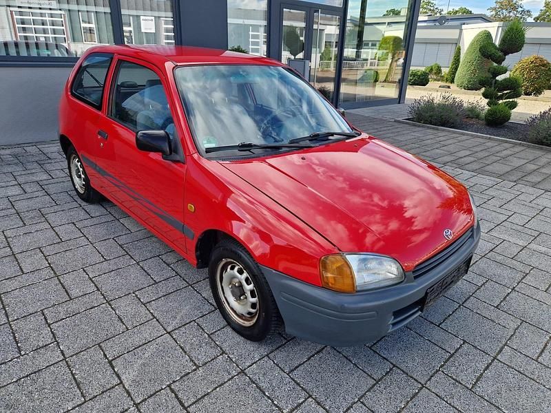 Rot Gebraucht 1998 Toyota Starlet Kleinwagen | 1.800 € (Fairer Preis) - Bild 1/4