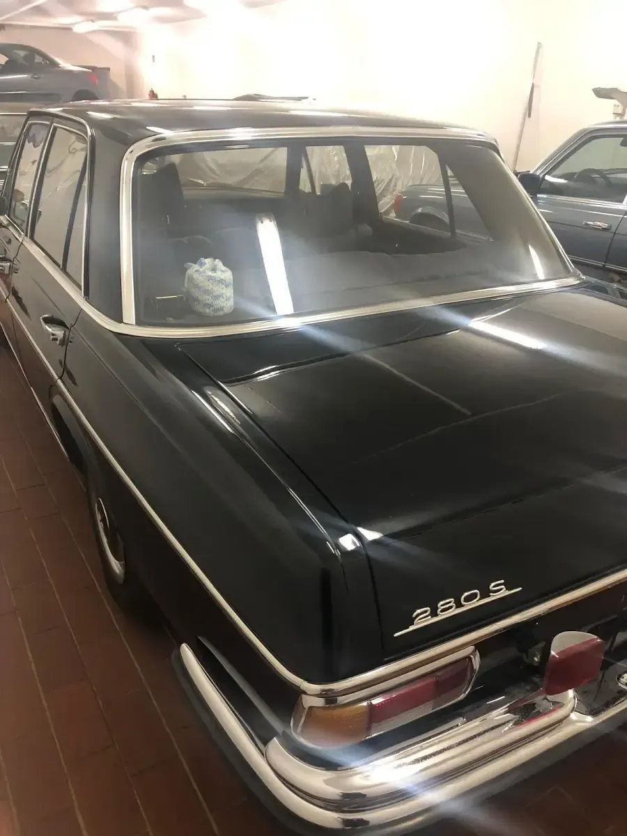 Gebraucht Mercedes W108 140 PS (102 kW) 1969 Schwarz Limousine