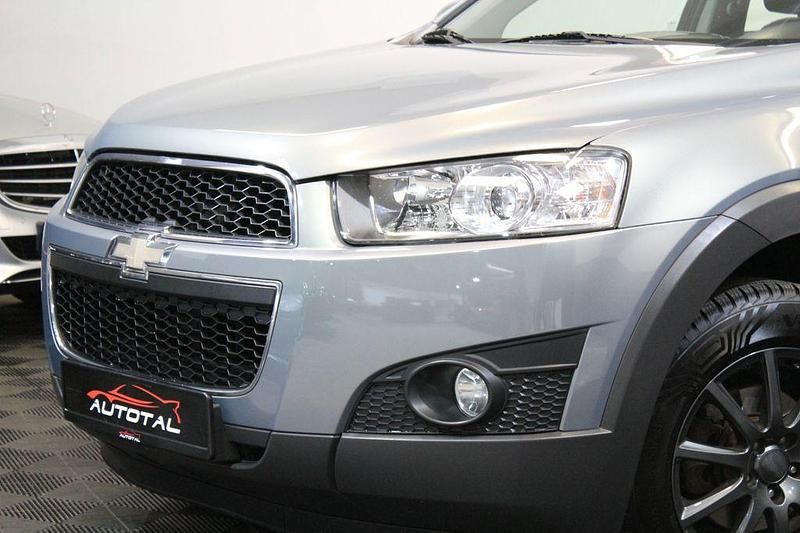 Gebraucht Chevrolet Captiva LT 167 PS (122 kW) 2011 Grau SUV