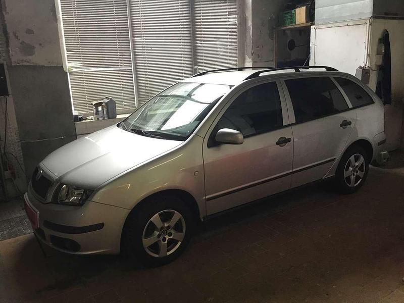 Silber Gebraucht 2005 Skoda Fabia Elegance Kombi | 1.195 € (Guter Preis) - Bild 1/4