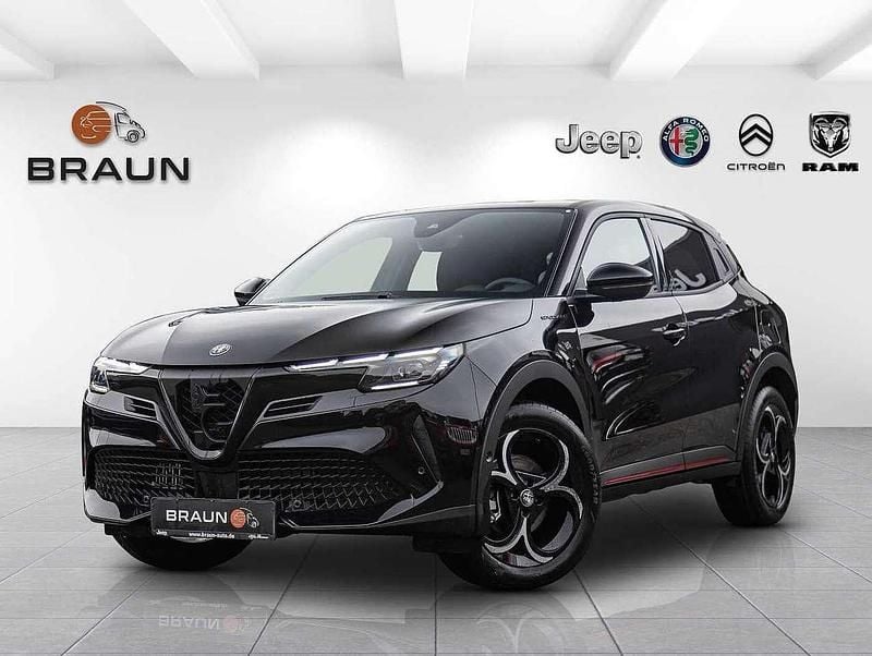 Nero tortona Gebraucht 2025 Alfa Romeo GT Junior Edizione Speciale Kleinwagen | 29.850 € (Fairer Preis) - Bild 1/4