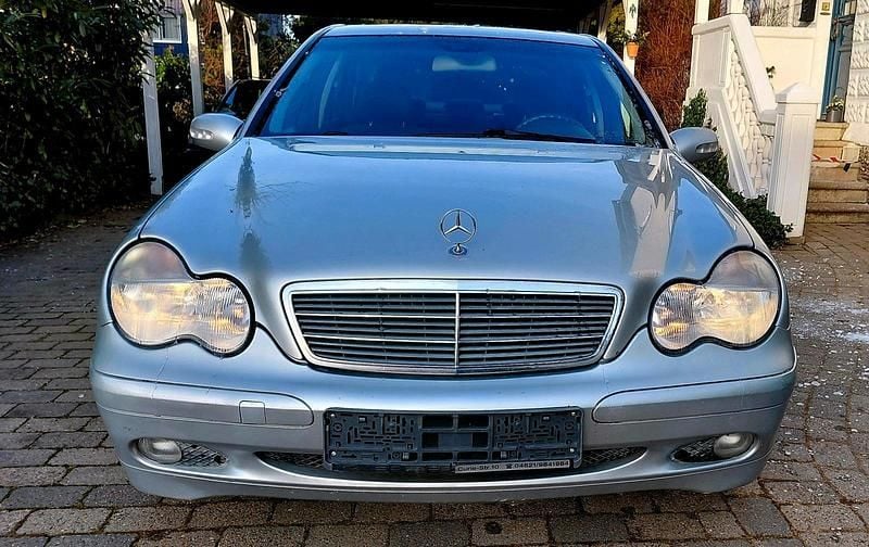 Gebraucht Mercedes C180 2003 Silber Limousine