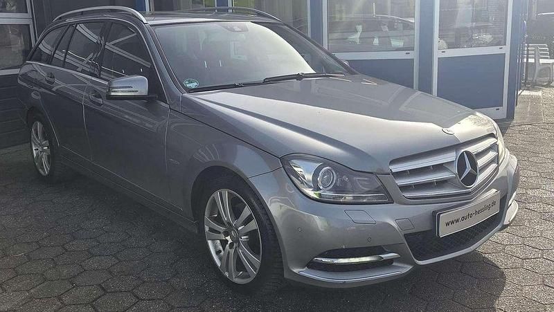 Gebraucht Mercedes C250 204 PS (150 kW) 2012 Grau Limousine