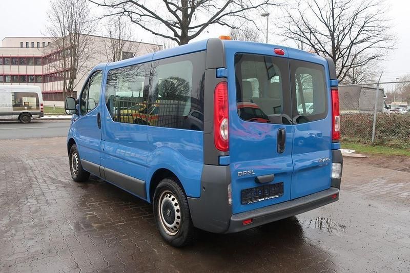 Gebraucht Opel Vivaro 90 PS (66 kW) 2010 Grau Van / Kleinbus