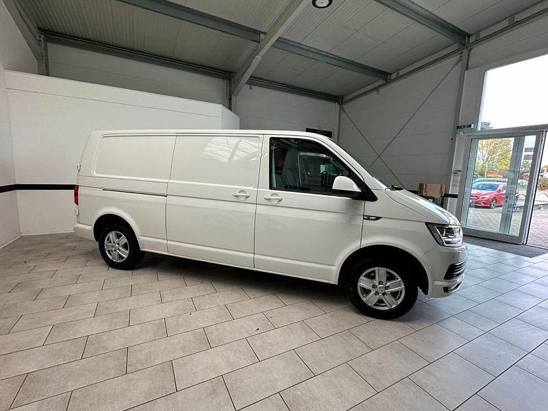 Gebraucht VW Transporter 203 PS (149 kW) 2020 Weiß Van