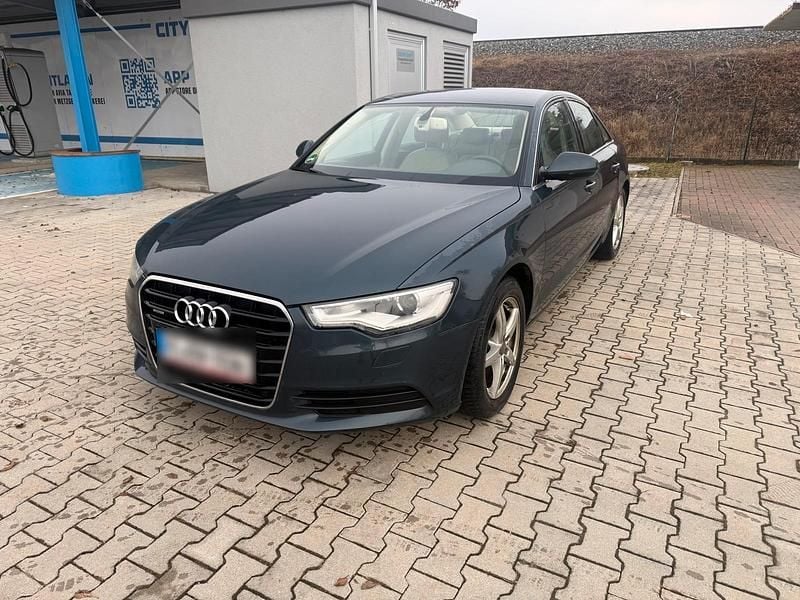 Grau Gebraucht 2012 Audi A6 Limousine | 10.000 € (Superpreis) - Bild 1/4