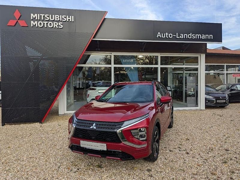 Rot Gebraucht 2022 Mitsubishi Eclipse Cross Plus SUV | 25.490 € (Etwas zu teuer) - Bild 1/4