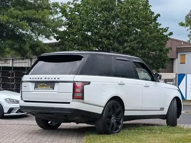 Gebraucht Land Rover Range Rover Autobiography 340 PS (250 kW) 2014 Weiss (metallic) SUV