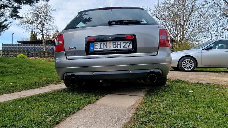 Gebraucht Audi S6 340 PS (250 kW) 2002 Grau Kombi