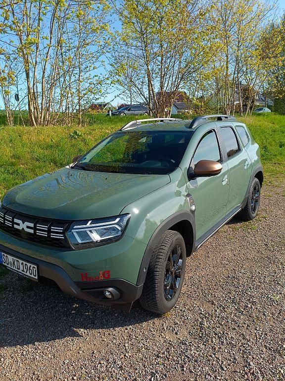 Używany Dacia Duster Extreme 150 KM (110 kW) 2024 Zielony SUV