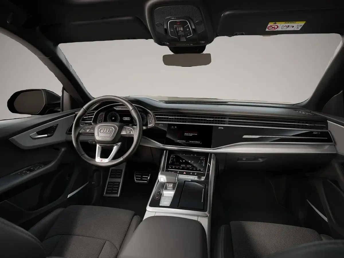 Gebraucht Audi Q8 Ambiente 286 PS (210 kW) 2026 Manufacturer SUV