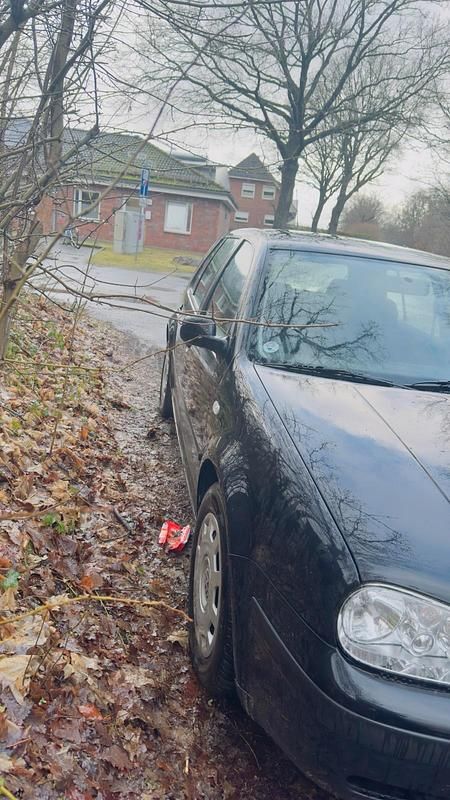 Gebraucht VW Golf IV 75 PS (55 kW) 2000 Schwarz Kleinwagen