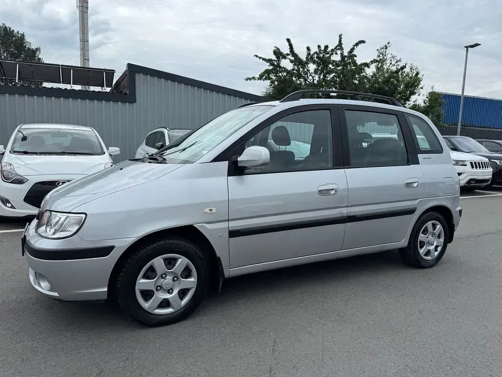 Gebraucht Hyundai Matrix GLS 103 PS (75 kW) 2007 Silber Van / Kleinbus