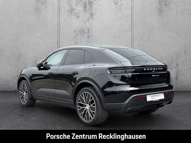 Gebraucht Porsche Macan 330 kW (449 PS) 2024 Schwarz SUV