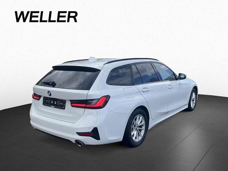 Gebraucht BMW 320 Shadowline 184 PS (135 kW) 2021 Alpinweiss iii (weiß) Kombi