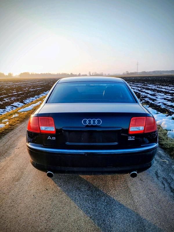 Gebraucht Audi A8 285 PS (209 kW) 2004 Blau Limousine