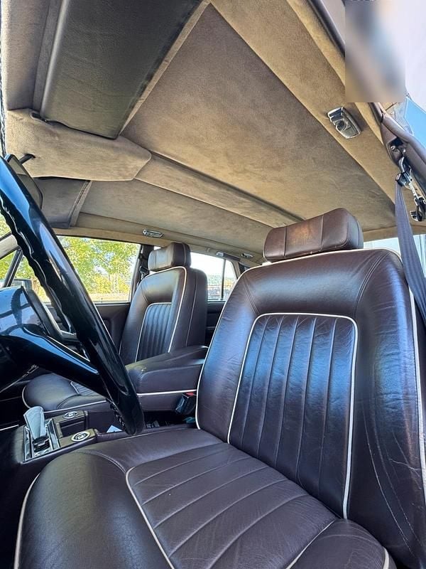 Gebraucht Rolls Royce Silver Spur 214 PS (157 kW) 1984 Gold Limousine