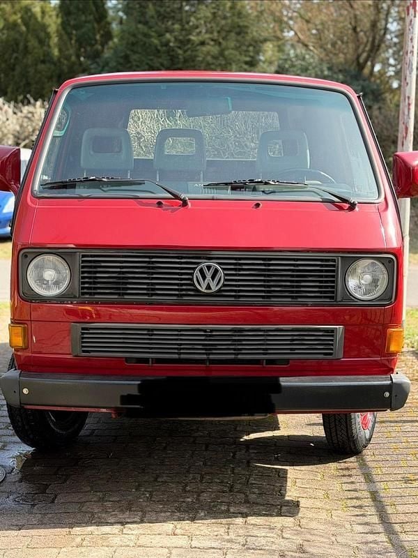Second-hand VW T3 55 CP (40 kW) 1983 Roșu Van