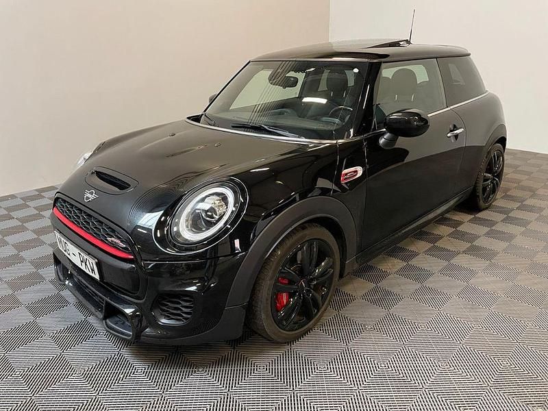 Schwarz Gebraucht 2020 Mini John Cooper Works Kleinwagen | 26.990 € (Fairer Preis) - Bild 1/4
