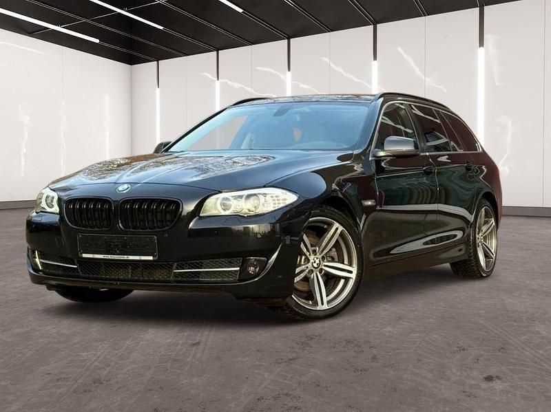 Gebraucht BMW 520 184 PS (135 kW) 2013 Schwarz Kombi