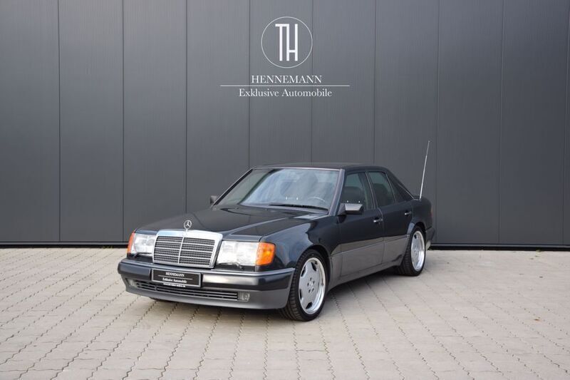 Gebraucht Mercedes E500 320 PS (235 kW) 1992 Schwarz Limousine