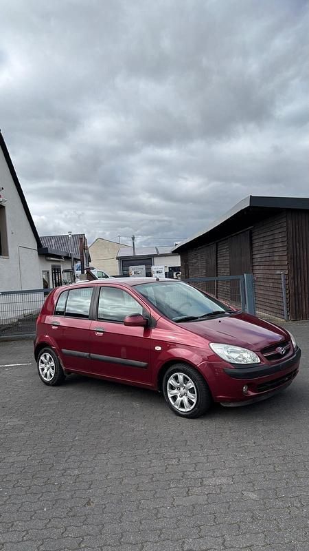 Gebraucht Hyundai Getz 90 PS (66 kW) 2008 Rot Kleinwagen