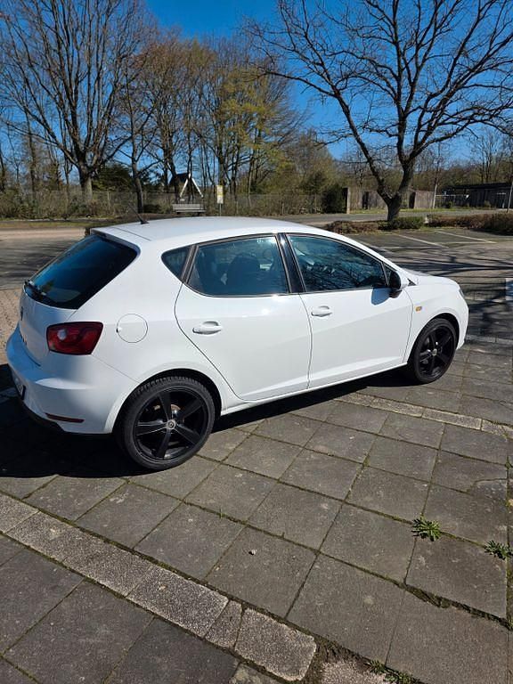 Gebraucht Seat Ibiza Style 86 PS (63 kW) 2014 Weiß Kleinwagen