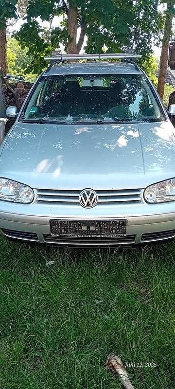 Grau Gebraucht 2003 VW Golf IV Pacific Kombi | 1.500 € (Fairer Preis) - Bild 1/4
