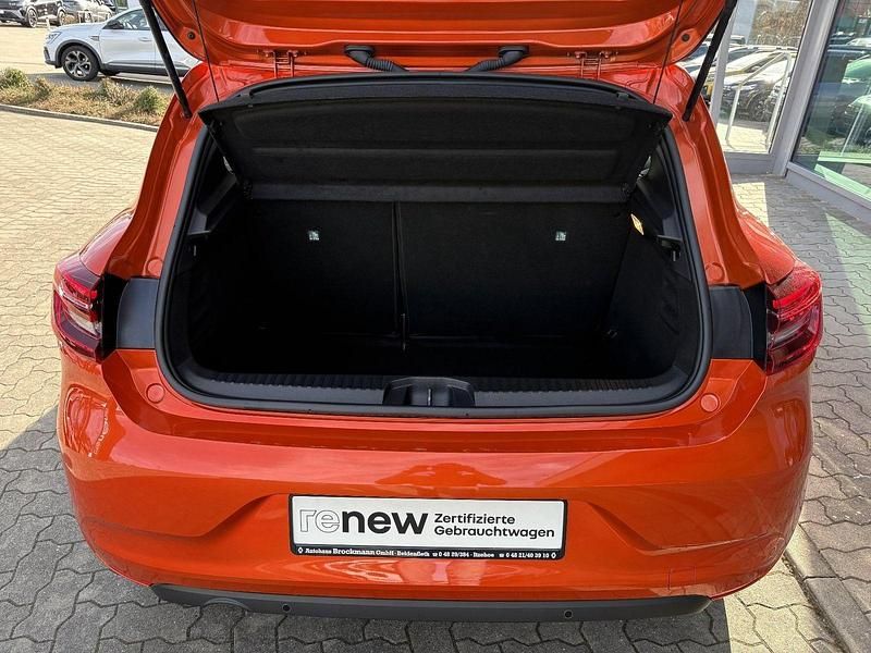Gebraucht Renault Clio V Equilibre 90 PS (66 kW) 2023 Orange Kleinwagen
