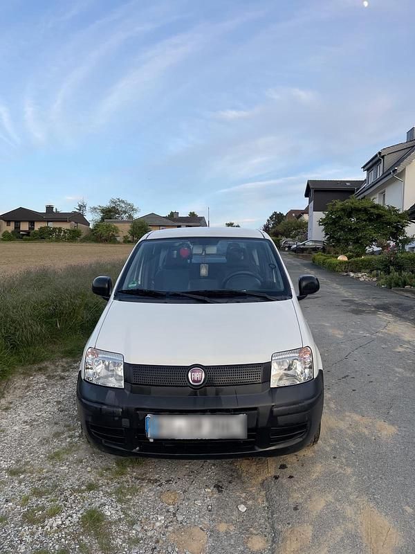 Weiß Gebraucht 2012 Fiat Panda Kleinwagen | 2.799 € (Superpreis) - Bild 1/4