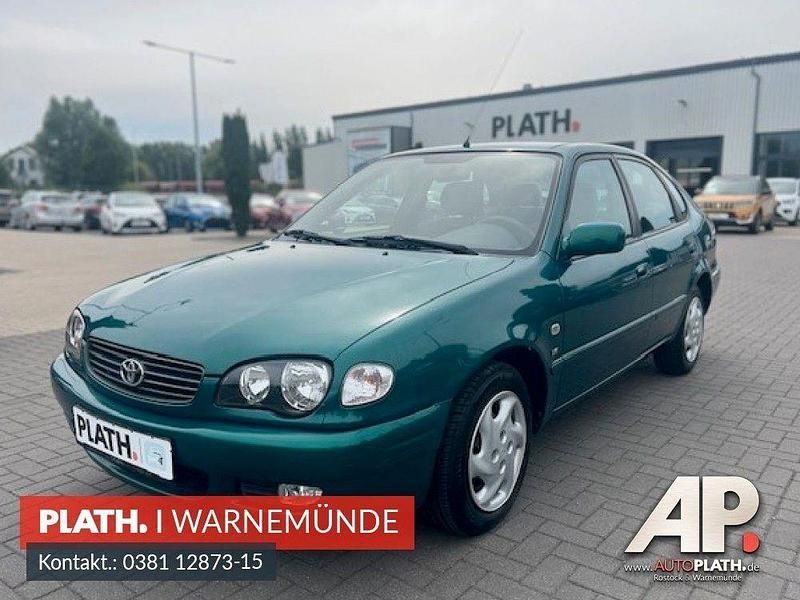 Grün Gebraucht 2000 Toyota Corolla Limousine | 3.990 € (Fairer Preis) - Bild 1/4
