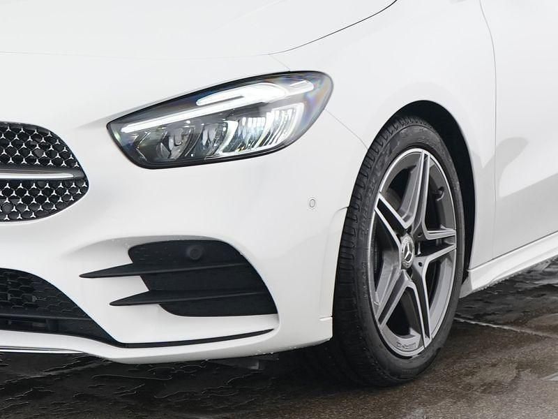 Gebraucht Mercedes B200 AMG 163 PS (119 kW) 2025 Weiß Van / Kleinbus