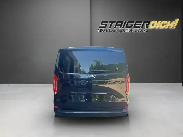 Neu Ford Tourneo Custom Titanium 2026 Andere Van
