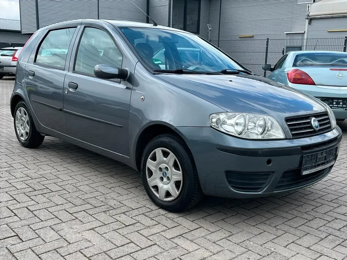 Gebraucht Fiat Punto 60 PS (44 kW) 2004 Grau Kleinwagen