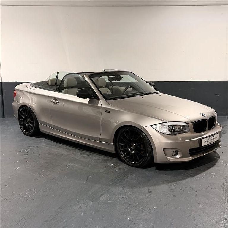 Gebraucht BMW 120 Cabriolet Advantage 177 PS (130 kW) 2011 Silber Cabrio