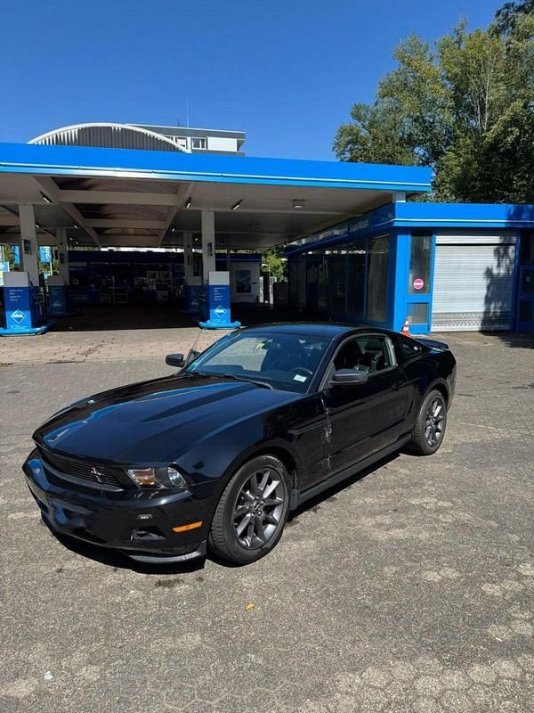 Schwarz Gebraucht 2011 Ford Mustang Coupé | 16.800 € - Bild 1/4